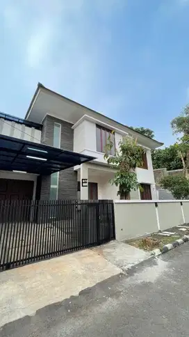 Dijual Rumah kokoh siap huni di Bintaro Jaya Sektor 9
