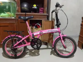 Sepeda lipat 16, untuk anak SD