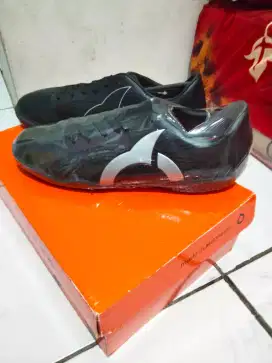 sepatu futsal ortus jual santai