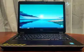 Laptop Gaming Dell Intel Core i7 VGA AMD 8690M RAM 8GB SSD 120GB