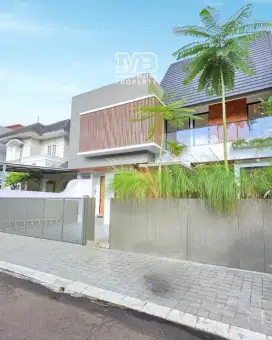 BRANDNEW DESIGN MODERN KONTEMPORER ,DIJUAL RUMAH!!PUSPITALOKA BSD
