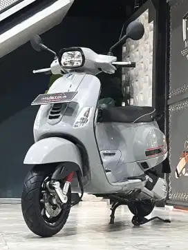 Super Keren ‼️Piaggio Vespa S125 Odo 7rb ‼️th 2022 - Radhe Mustika