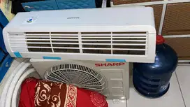 dijual ac sharp 1/2pk