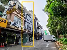 Sewa Ruko 4,5 Lantai, Luas 337m2 di Kompleks Ruko Permata Senayan