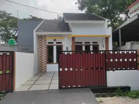 JUAL RUMAH SIAP HUNI LT 78 DI PERUMAHAN SENOPATI ESTATE BEKASI