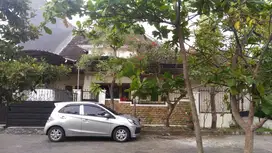 Rumah Permata Safira Adem Hadap Selatan Terawat
