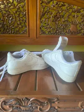 Di jual sepatu nike air force 1 white