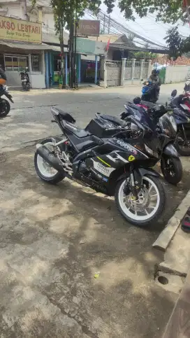 YAMAHA R15 V3 2017