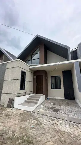 RUMAH MINIMALIS MEZANINE DEKAT EXIT TOL SAWOJAJAR