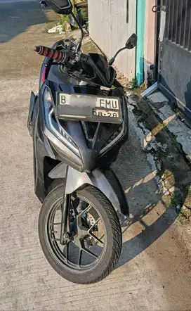 Jual Cepat Honda Vario 125 LED New CBS ISS Pajak Hidup KM Rendah