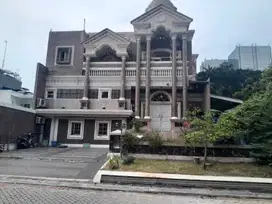 rumah pik1 gold coast 20x30 hook selatan timur,semi furnish,jarang ada