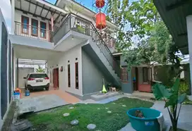 Rumah bagus 2 lantai di jalan kaliurang km 10 siap huni