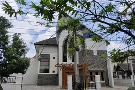 Kost an eksklusif baru strategis dekat banyak kampus