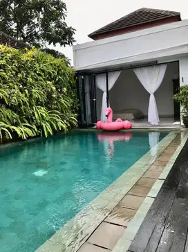 Dijual Villa Lokasi Stategis di Goa Gong