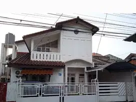 Jual Rumah Minimalis 2 Lantai di Jalan H.Gaim Jaksel Siap KPR J-18517
