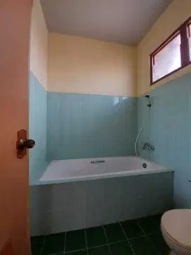 Rumah Siap Huni di Taman Ubud Karawaci dekat Tol harga 1Man