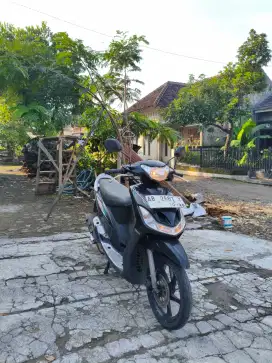 Dijual Mio Sporty 2006 bekas harga 5jt Nego