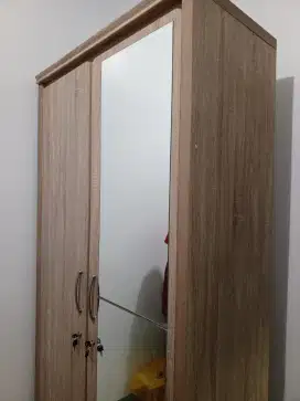 Lemari kayu 2 pintu