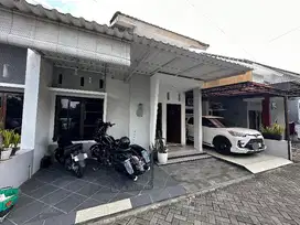 Rumah bagus dalam perumahan di jalan kaliurang km 7