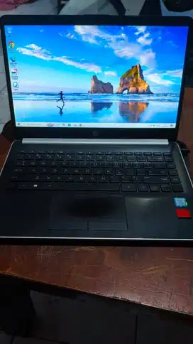 HP 14s CF1028TX Core i5-8265U 8Gb / 512Gb
