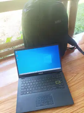 Asus E410M | N4020 | 4GB | 128 GB | batrei awett