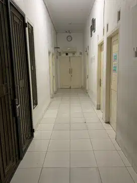 Jual Gedung Sekolah Atau Rumah Kost 3 Lantai di Gs By Rumah Chinida