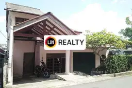 Baloi Persero Rumah 2 Lantai Di Tengah Kota