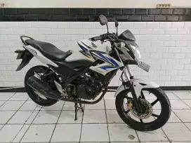 Cb150r tahun 2013 lengkap orisinil mesin halus
