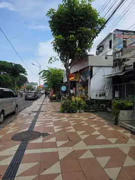 CA306 Dijual Langka Ruko Premium Pusat Kota Murah di Embong Malang