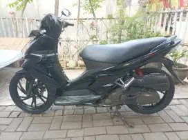 Suzuki Skywave hitam