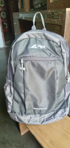 2x pakai. Tas Arei centurion 04