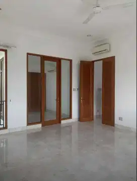 Jual Rumah di Cilandak Jakarta Selatan Tipe 4 BR