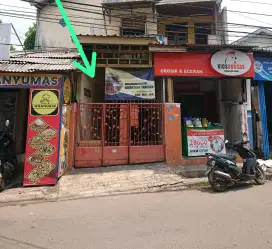 Dikontrakan Cocok utk Usaha dan Tinggal, Rumah Pinggir Jalan