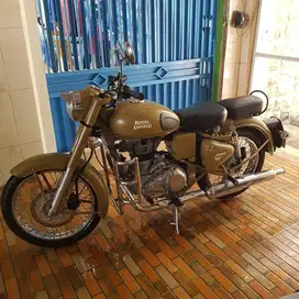 Royal Enfield classic desert storm 500