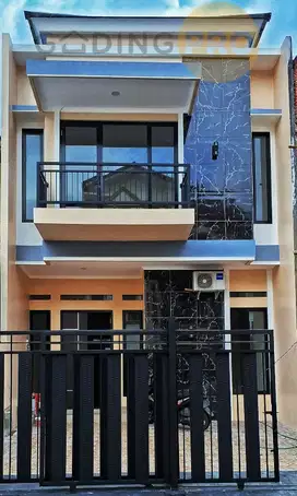 rumah baru jalan utama bundaran depan Citra raya Cikupa Tangerang