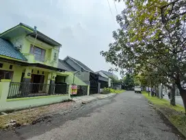 Dijual Rumah 1,5 Lantai SHM  Kota Sidoarjo
