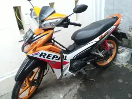 Honda.  Blade. Repsol.