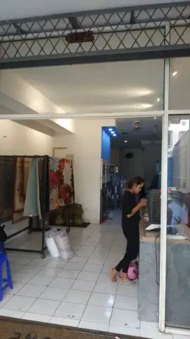Lowongan strika uap laundry
