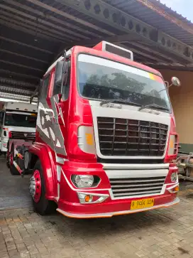 HEAD TRAILER TRUK BEIBEN TAHUN 2011 TRONTON 6X4 RWD