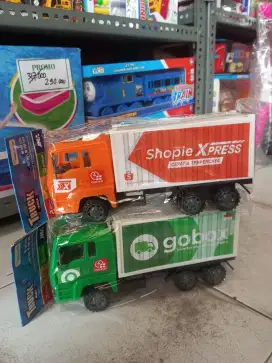 Mainan anak truk box