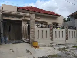 Dijual Rumah Bagus Siap Pakai Di Perumahan Pondok Hasanudin, Semarang