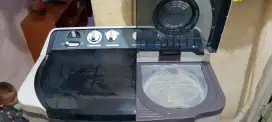 mesin cuci LG 9 kilo, pemakaian 1 tahun lebih, minat chat