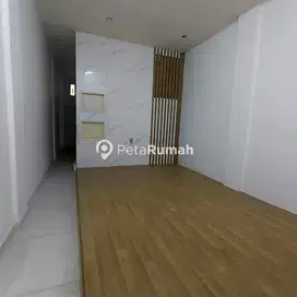 DIJUAL RUMAH JALAN HM YAMIN GANG BIDAN (HANNY & SUMI)