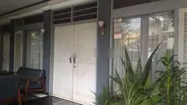 Rumah Murah Cocok Untuk Kantor Area Kebayoran Baru