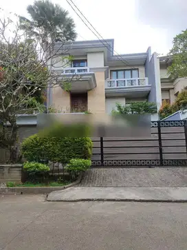 Rumah Bagus Area Kebayoran Baru