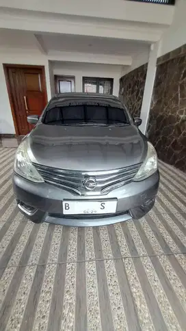 Nissan Grand livina 2014 Bensin