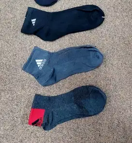 Kaos Kaki Adidas