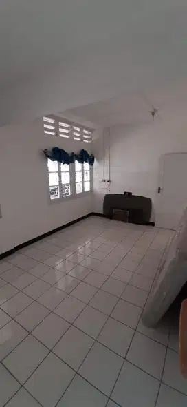 SANGAT LANGKA JARANG ADA Rumah Strategis Sayap Rama Pajajaran
