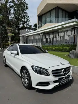 Mercedes C200 W205 Sedan