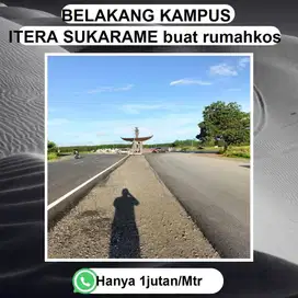 DIJUAL CEPAT Lokasi sangat strateghis DIAPIT DUA KAMPUS BESAR
